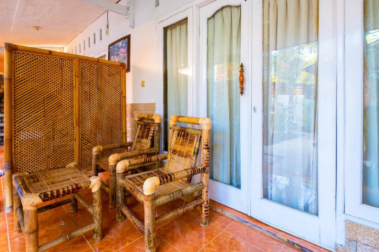Oyo 1373 Chili Gili Hotel Gili Trawangan Bagian luar foto